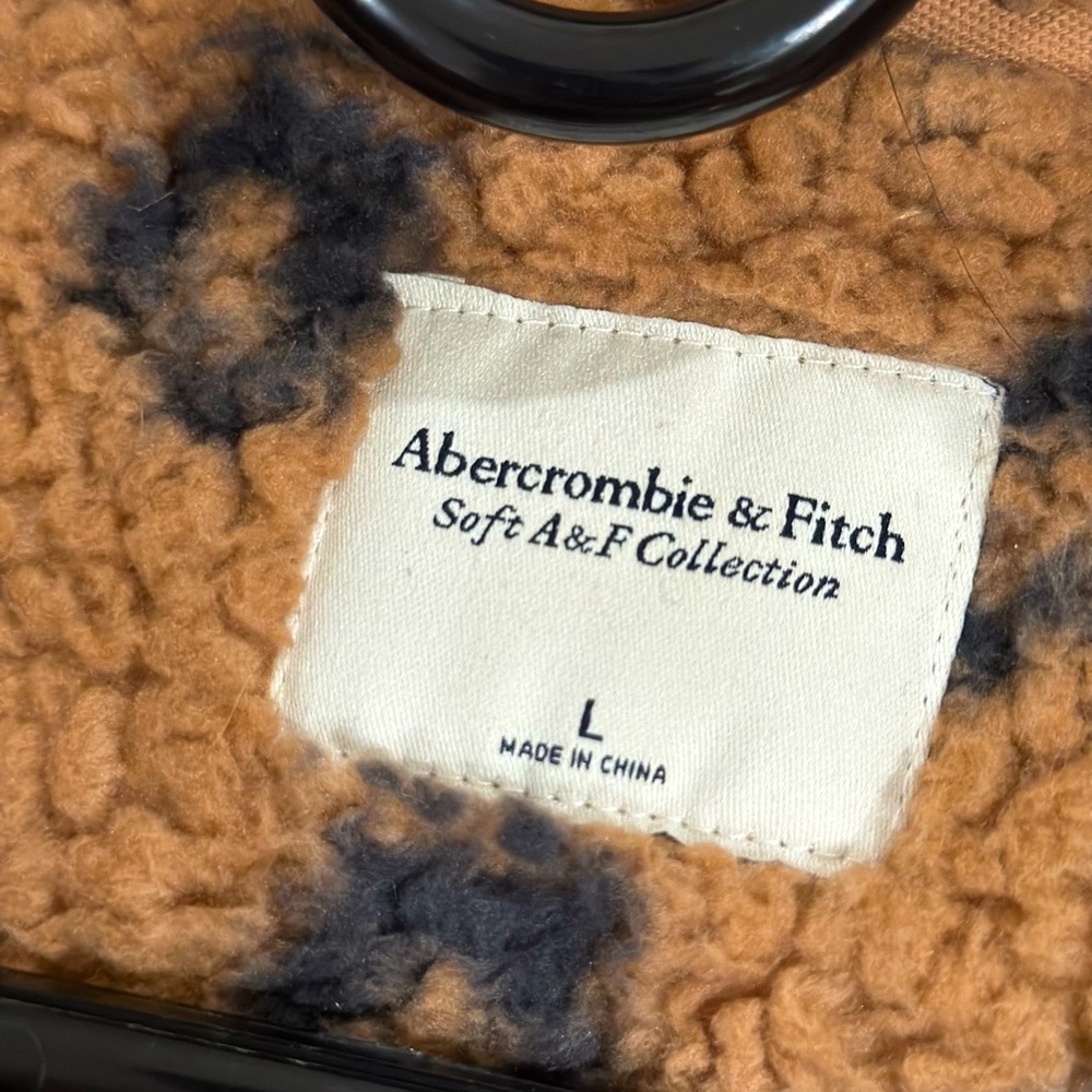 Abercrombie And Fitch Sherpa Sweater - image 2
